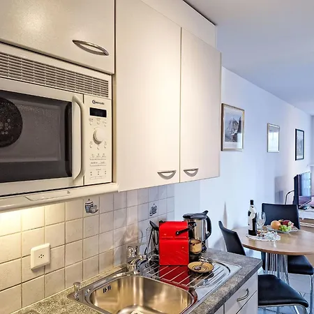 Am Reeti By Interhome גרינדלוולד